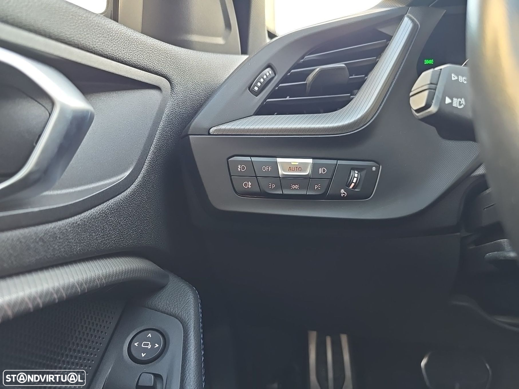 BMW 116 d Pack Desportivo M Auto - 26