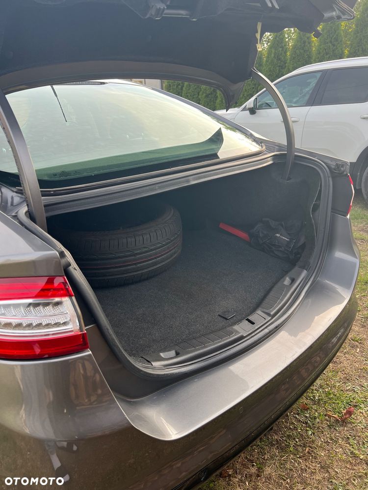 Ford Mondeo 2.0 EcoBoost Titanium - 27