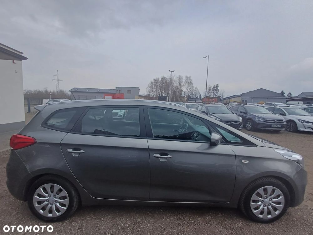 Kia Carens 1.7 CRDi 115 Dream Team Edition - 8