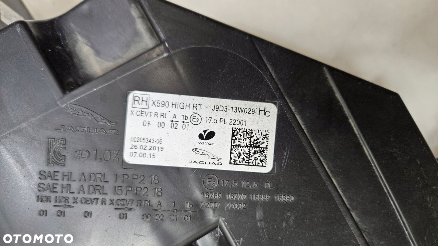 LAMPA PRAWA PRZÓD JAGUAR I-PACE X590 HIGH J9D3 - 14