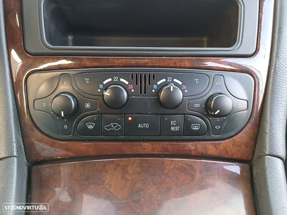 Mercedes-Benz C 220 CDI Auto Avantgarde - 26