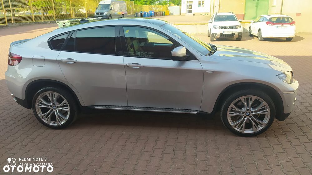 BMW X6 xDrive40d - 13
