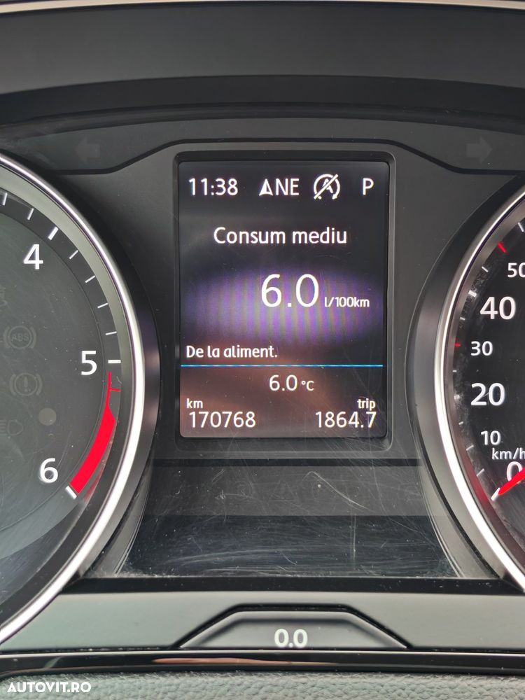 Volkswagen Passat - 30