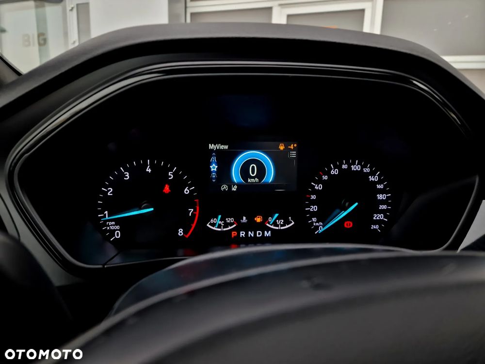 Ford Focus SW 1.5 EcoBoost ST-Line - 12