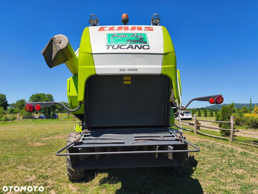 Claas Tucano 832 - 6