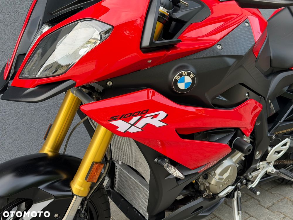 BMW XR - 17