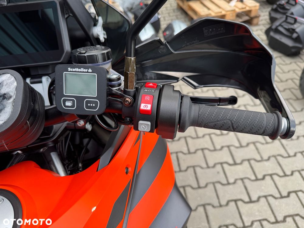 KTM Adventure - 13