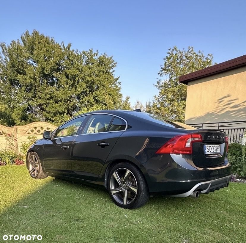 Volvo S60 - 1