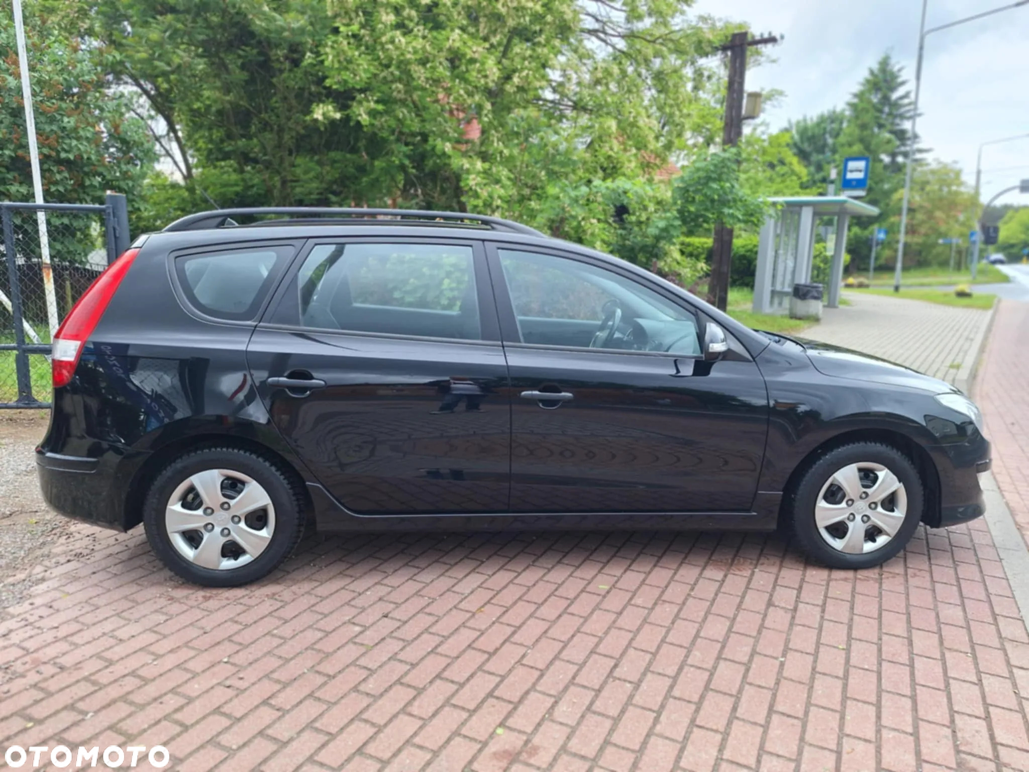 Hyundai i30 1.4 Base + - 5