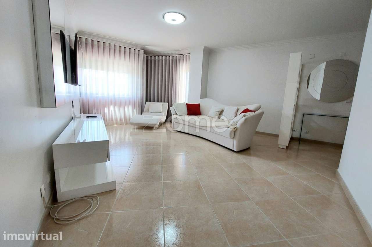 Apartamento T2 com box para arrendar na Ribeirada - Grande imagem: 4/20
