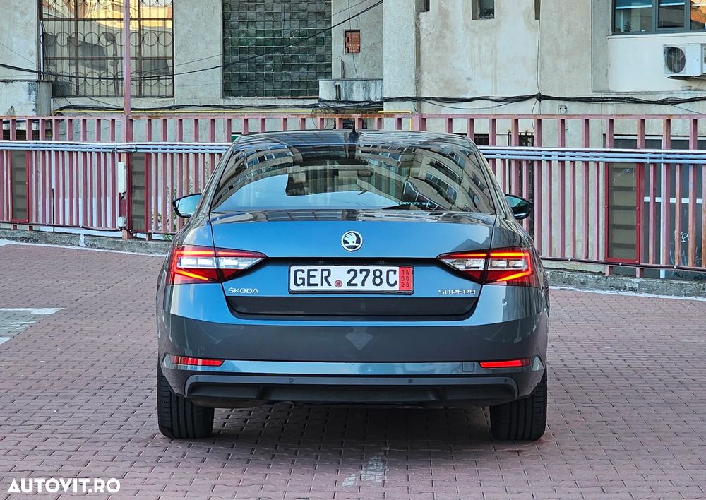 Skoda Superb 2.0 TDI DSG L&K - 20