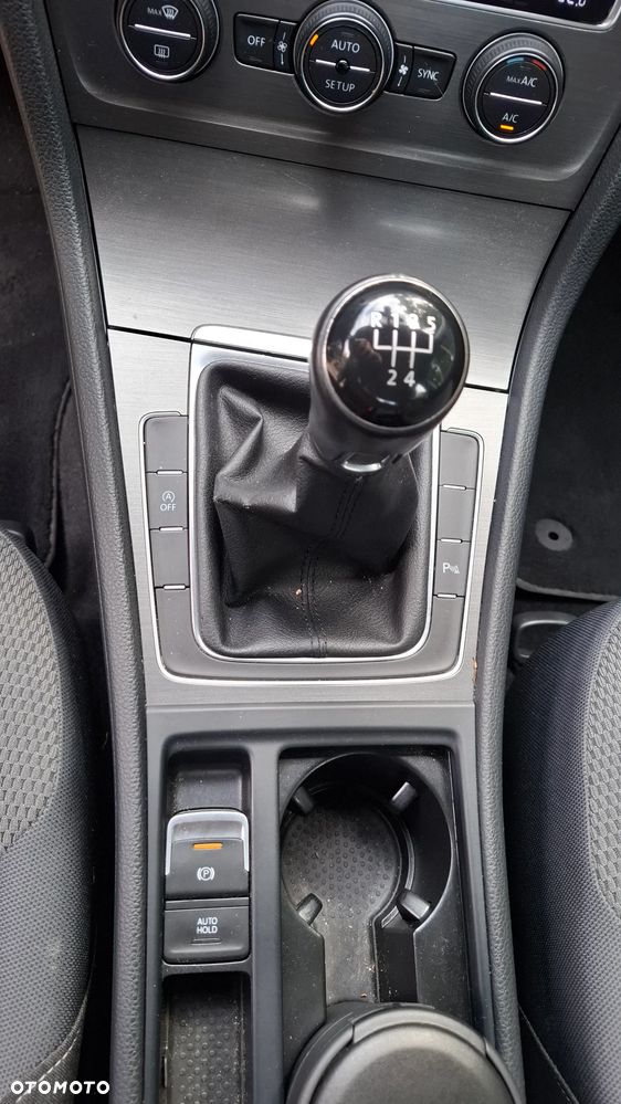 Volkswagen Golf 1.2 TSI BMT Trendline EU6 - 10