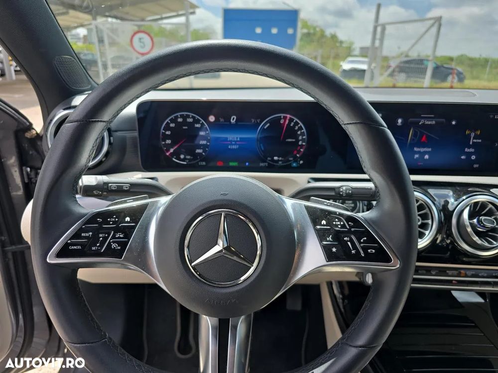 Mercedes-Benz A 250 e 8G-DCT - 15