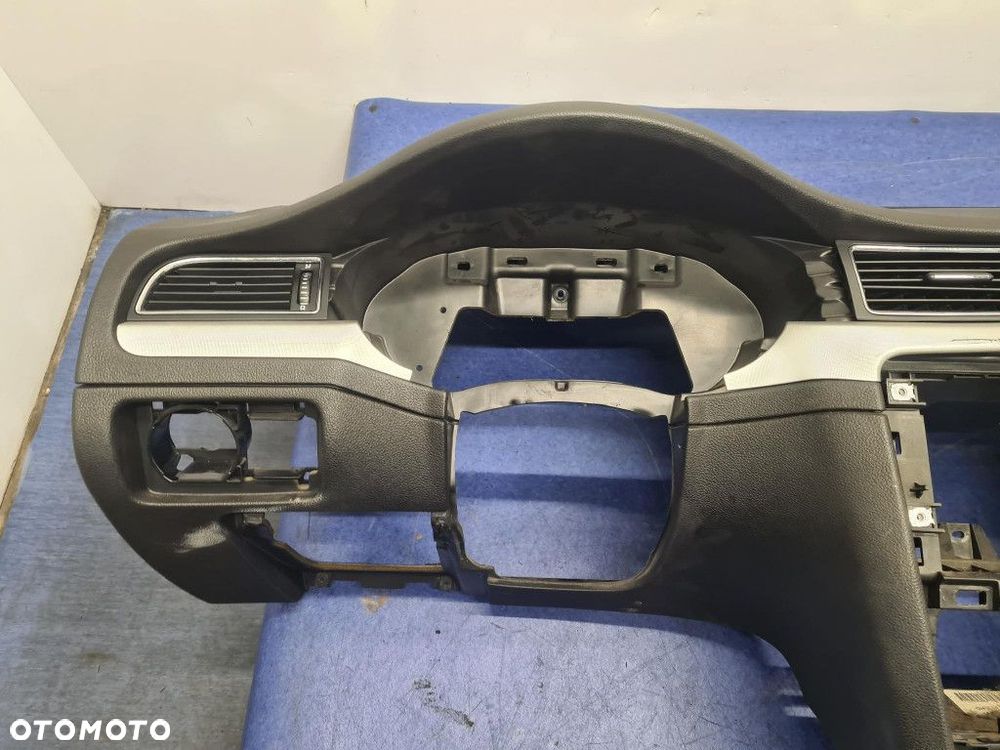 SKODA SUPERB II DESKA ROZDZIELCZA - 3