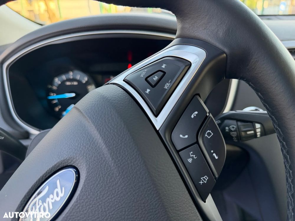 Ford Mondeo 2.0 TDCi Trend - 13