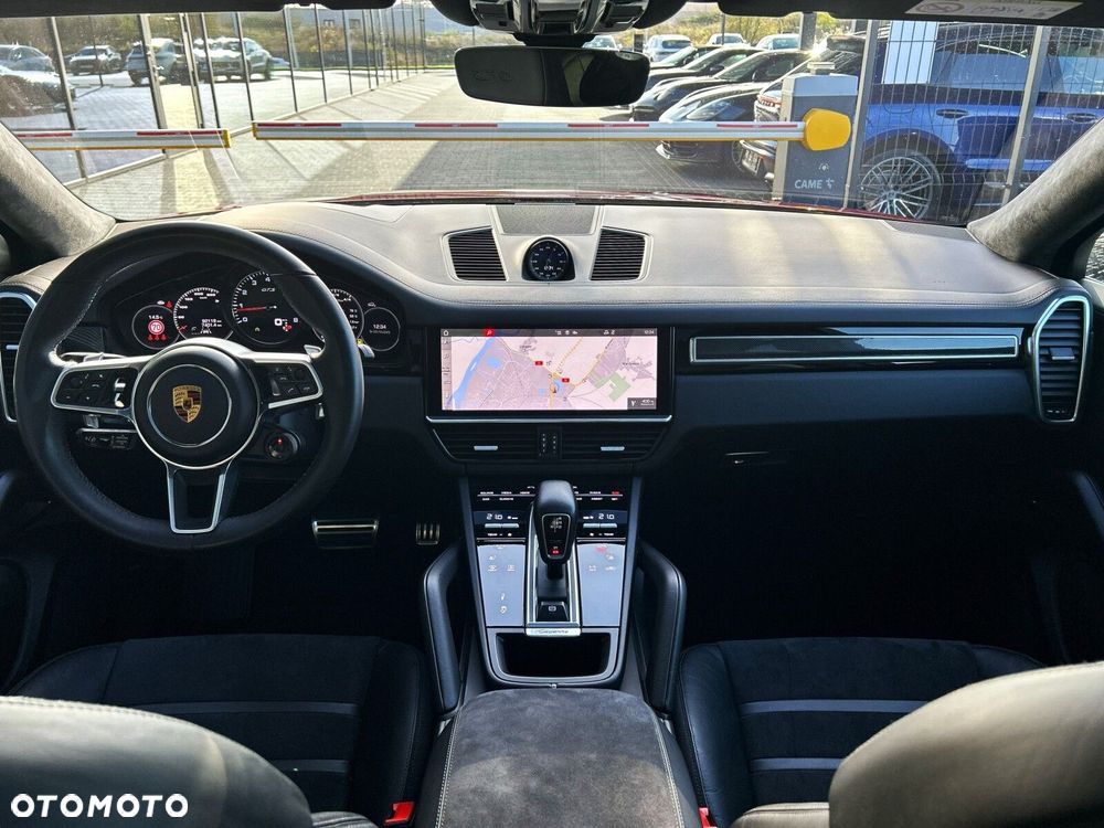 Porsche Cayenne GTS - 10