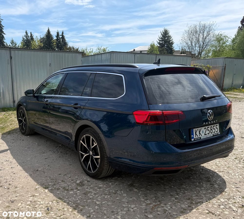 Volkswagen Passat Variant 2.0 TDI SCR DSG Business - 10