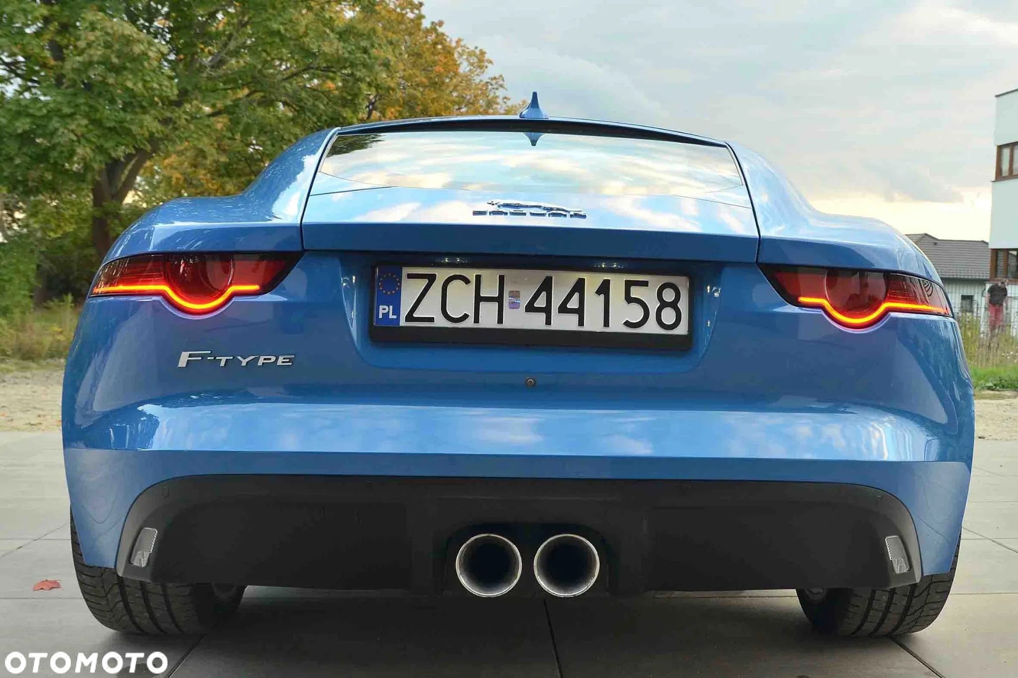 Jaguar F-Type Coupe Chequered Flag - 15