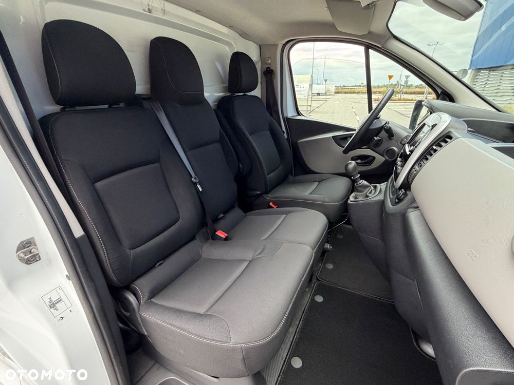 Renault TRAFIC 2019/20r 89tys km JAK NOWY Stan WZOROWY NAVI Bluetooth Tempomat Kamera FULL OPCJA Vivaro - 24