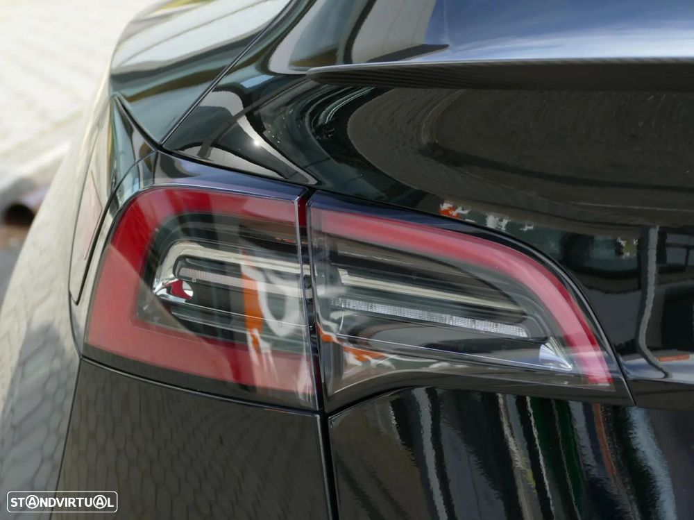 Tesla Model Y Performance Tração Integral - 12