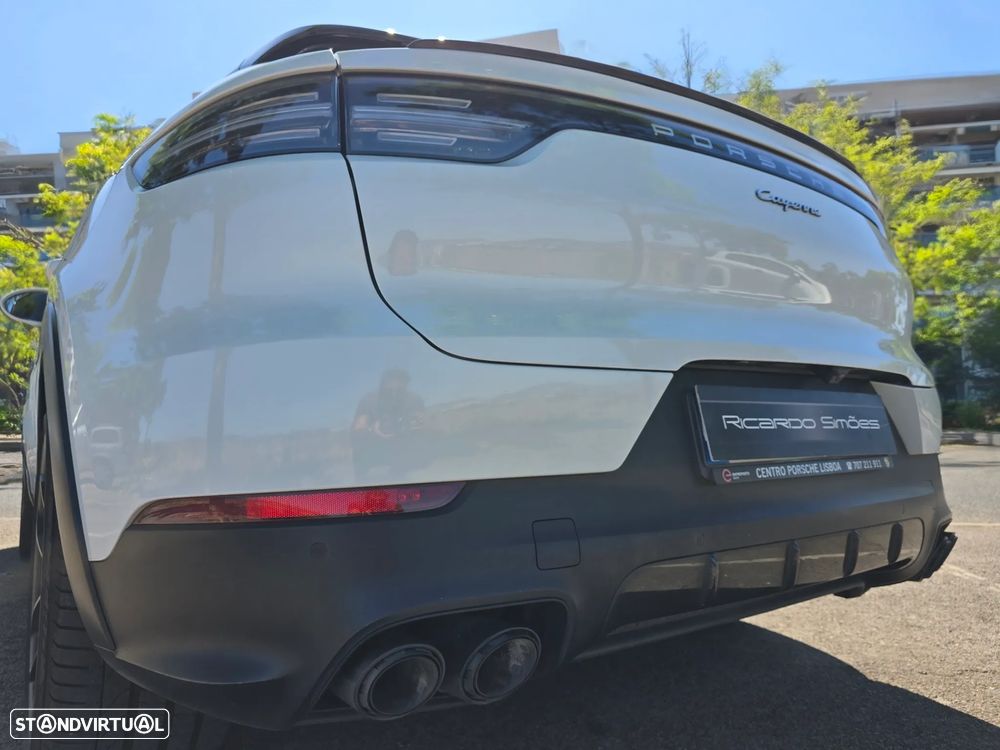 Porsche Cayenne Coupé E-Hybrid - 19