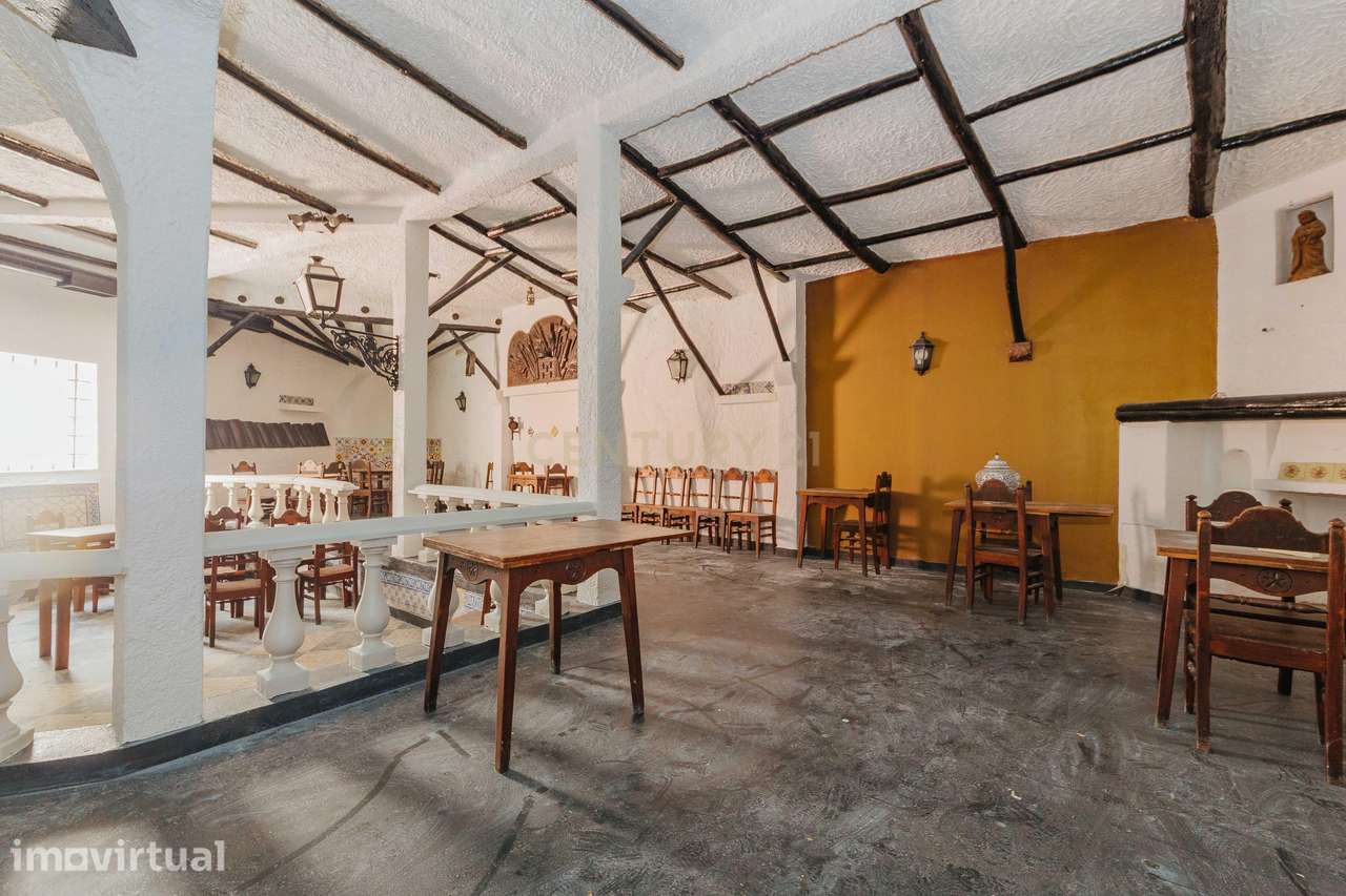 Prédio em Alcântara para renovar - Grande imagem: 5/36