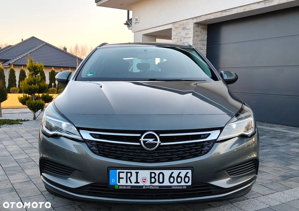 Opel Astra 1.6 D (CDTI) Business - 2