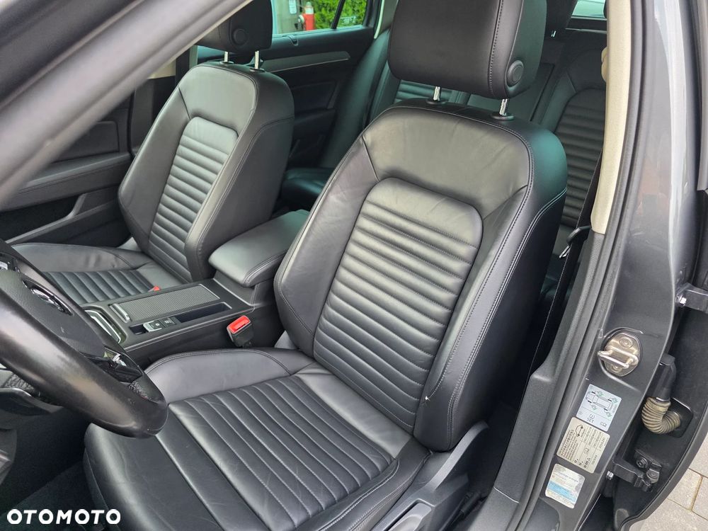 Volkswagen Passat 2.0 TDI BMT SCR Highline DSG7 - 11