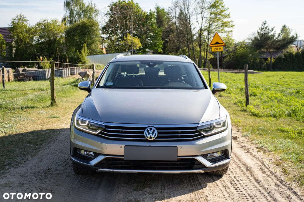 Volkswagen Passat 2.0 TDI Bi-Turbo BMT 4Mot Highline DSG - 2