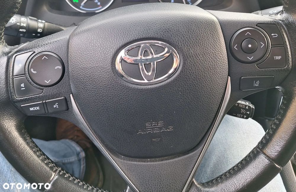 Toyota Corolla 1.6 Active EU6 - 11