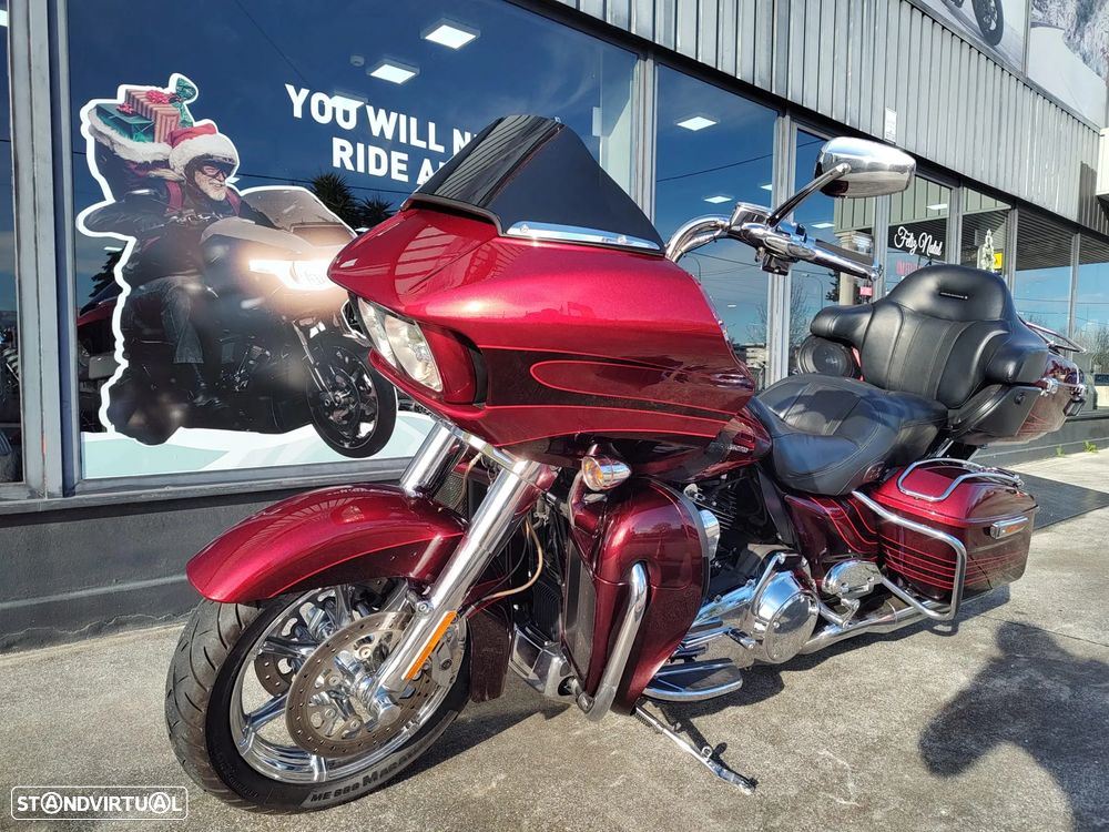 Harley-Davidson Road CVO Road Glide Ultra - 17