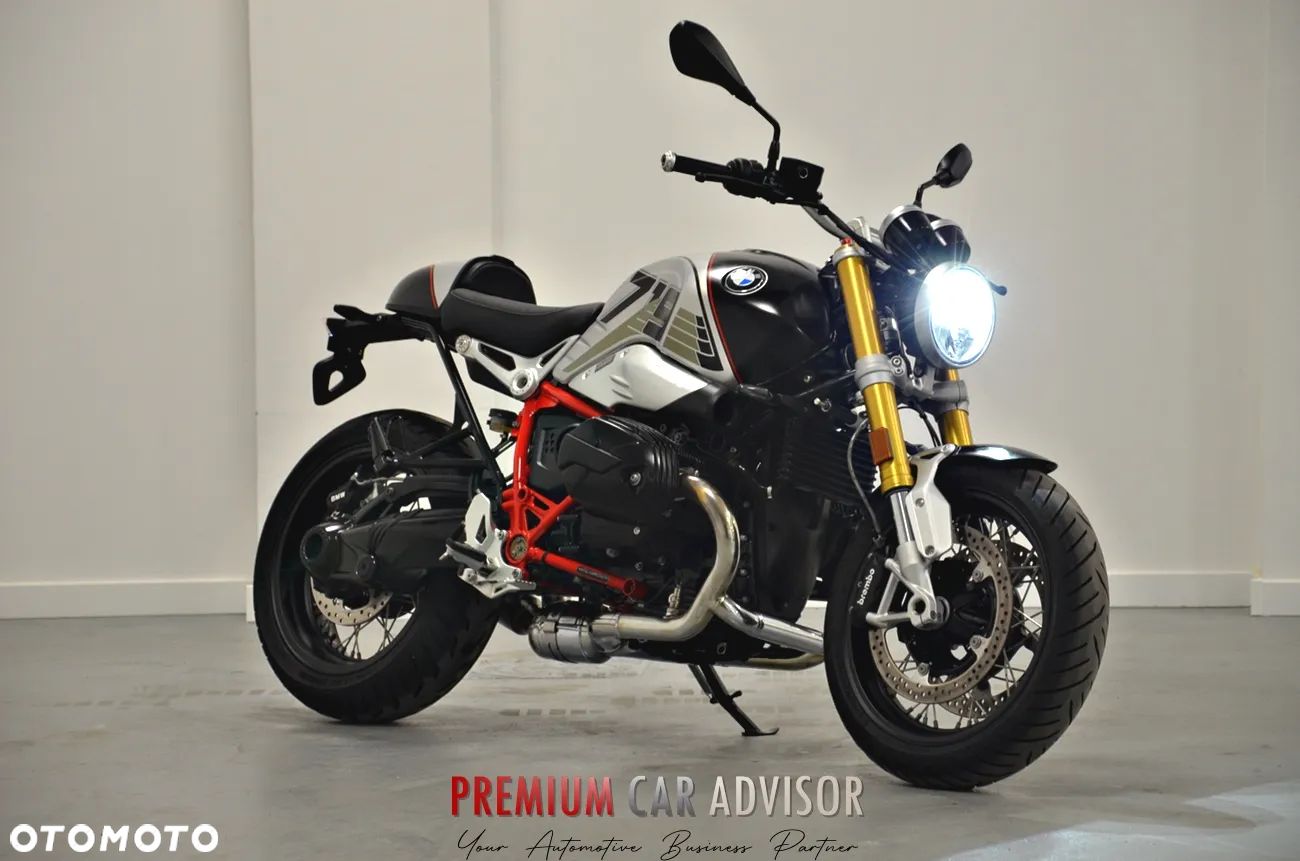 BMW R - 1