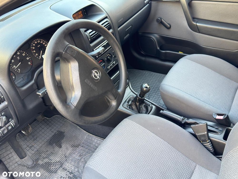 Opel Astra - 13