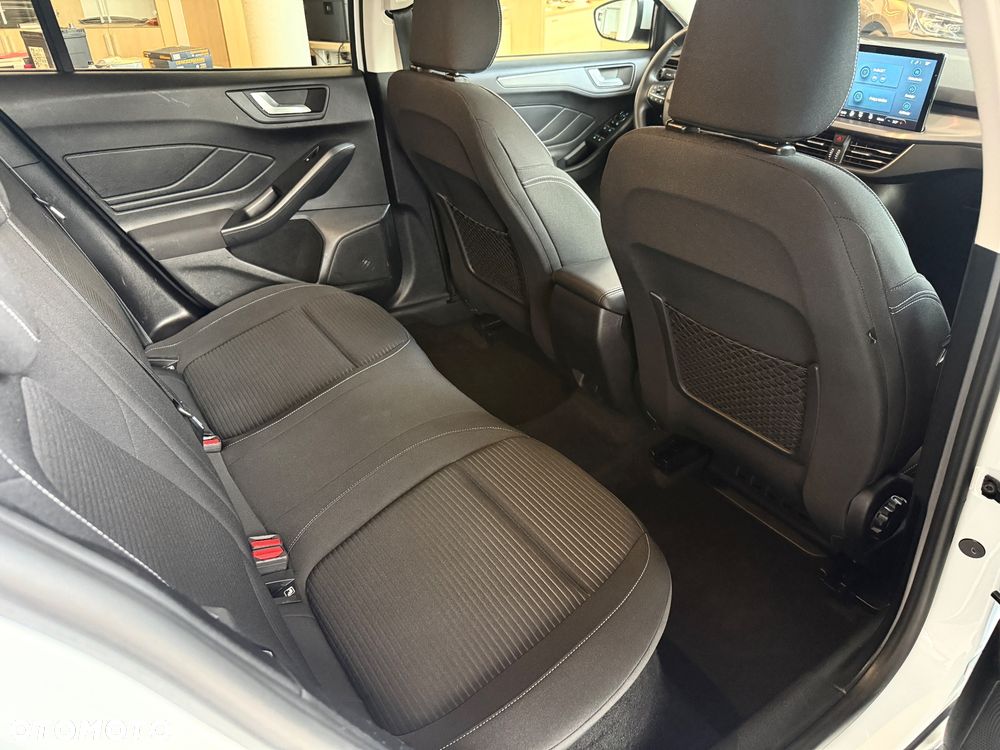 Ford Focus 1.0 EcoBoost mHEV Titanium Style - 35