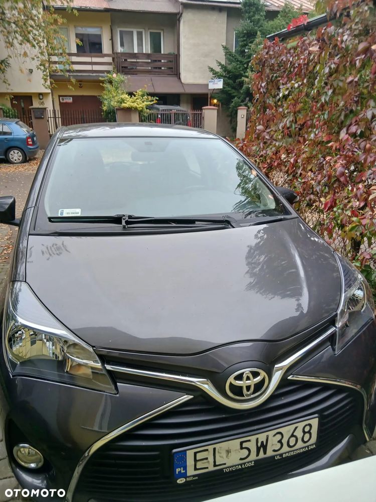 Toyota Yaris 2014 photo 2