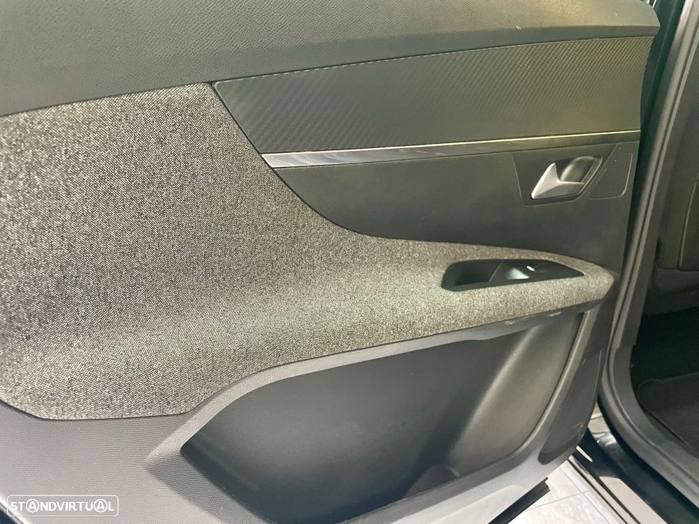 Peugeot 5008 BlueHDI 130 Allure - 25