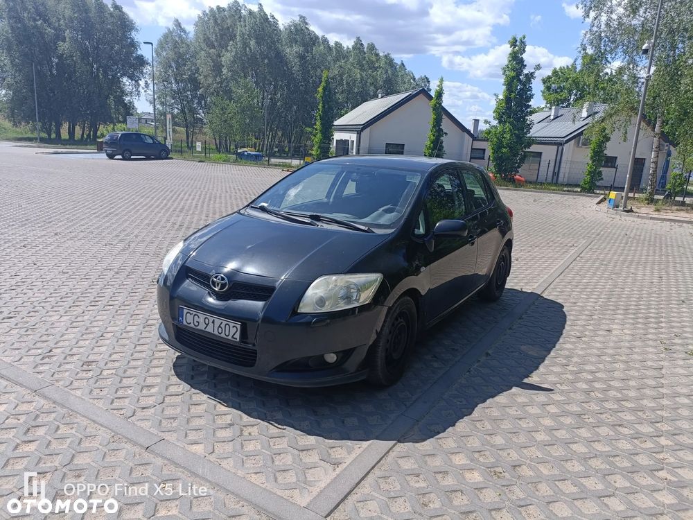Toyota Auris 1.4 D-4D - 1