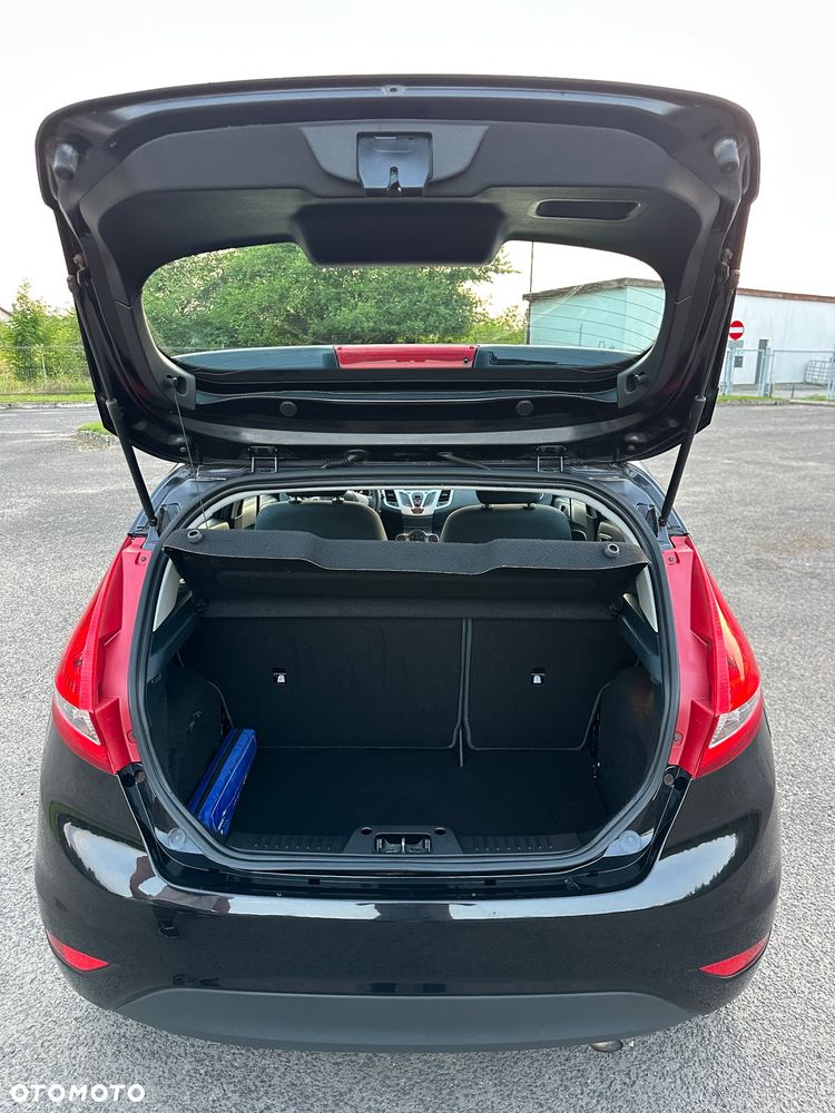 Ford Fiesta 1.25 Ambiente EU5 - 37