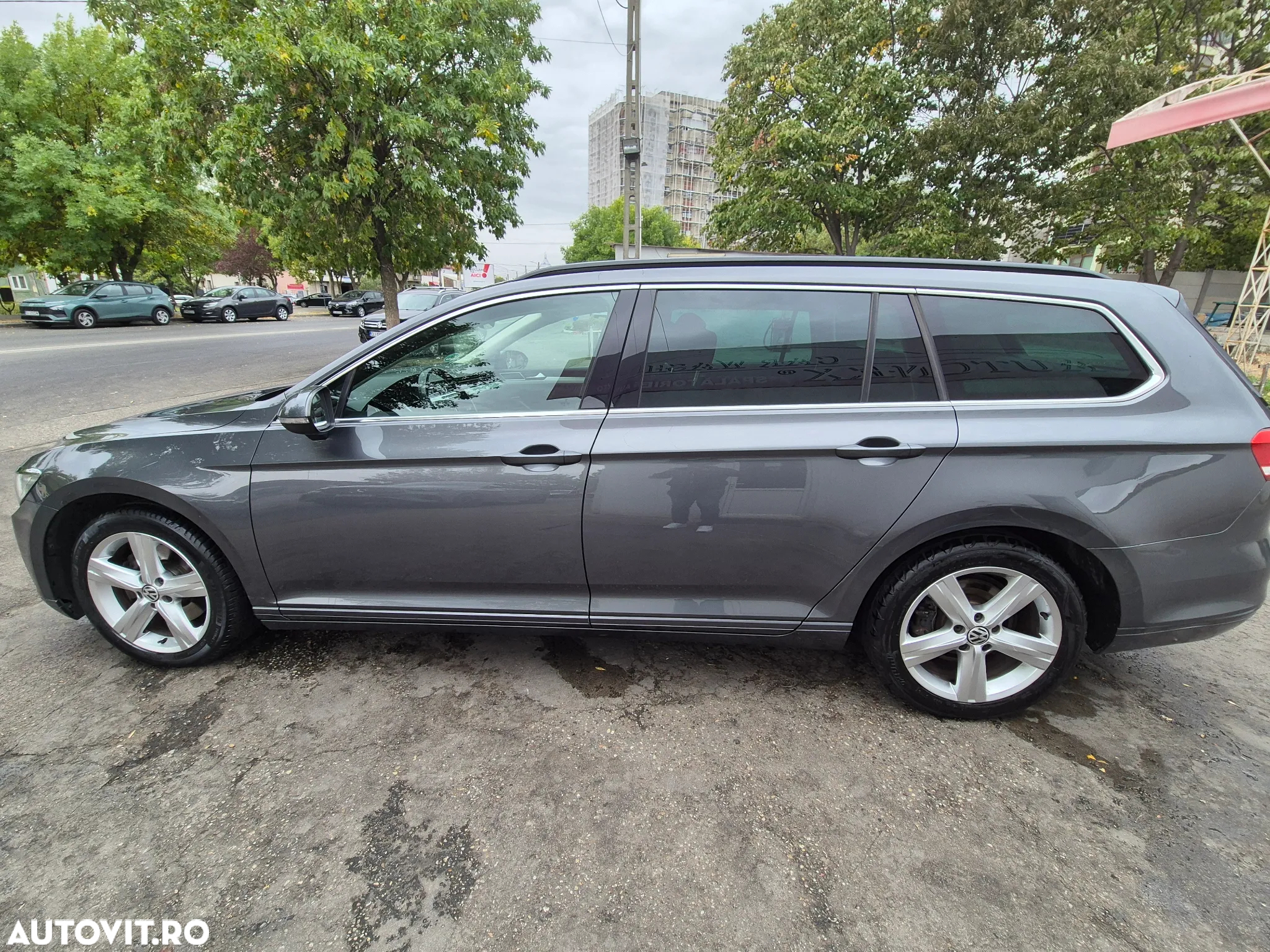 Volkswagen Passat 2.0 TDI DSG Comfortline - 2