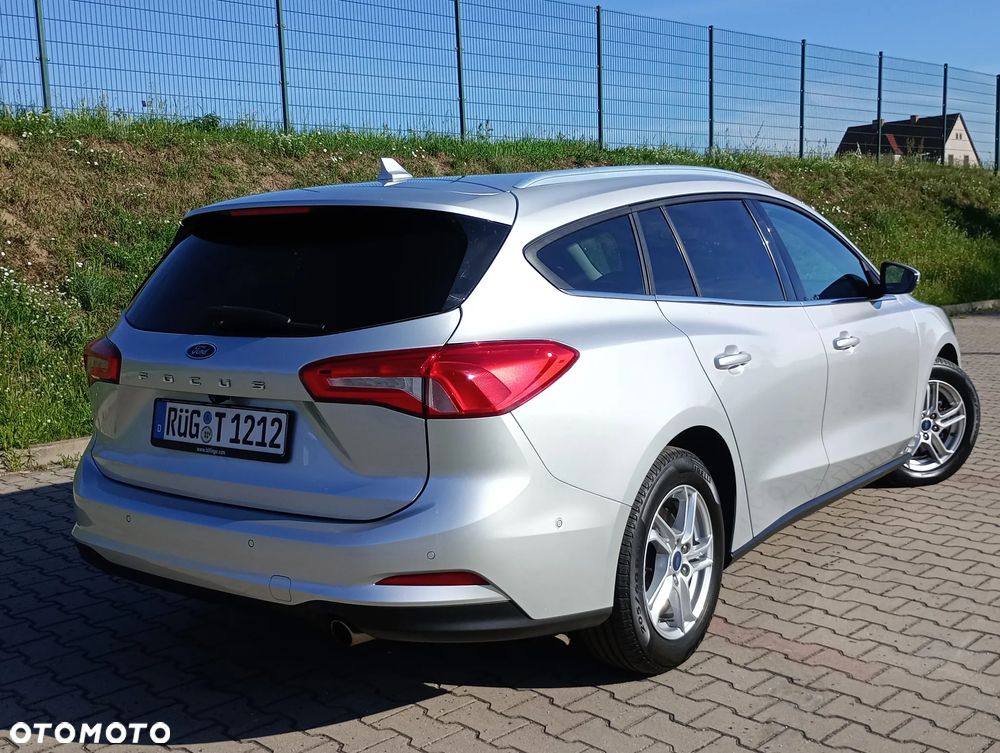Ford Focus 1.5 EcoBlue Start-Stopp-System TITANIUM STYLE - 5
