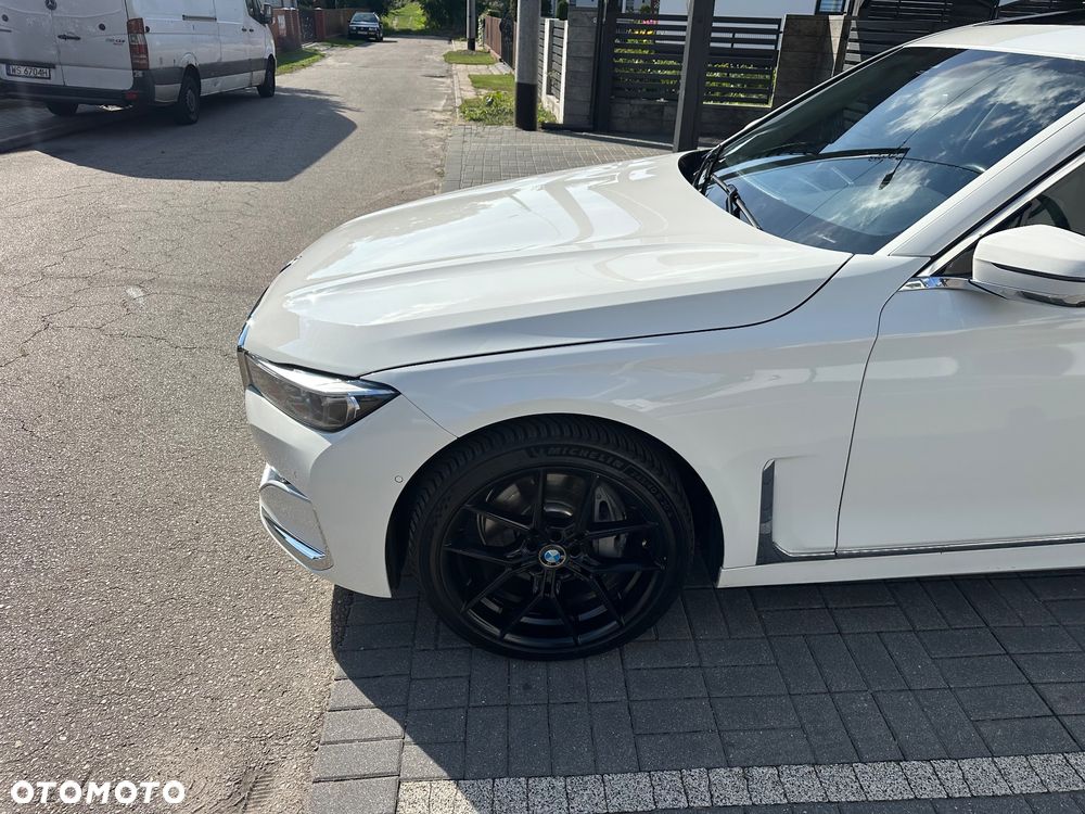 BMW Seria 7 740Li xDrive - 13