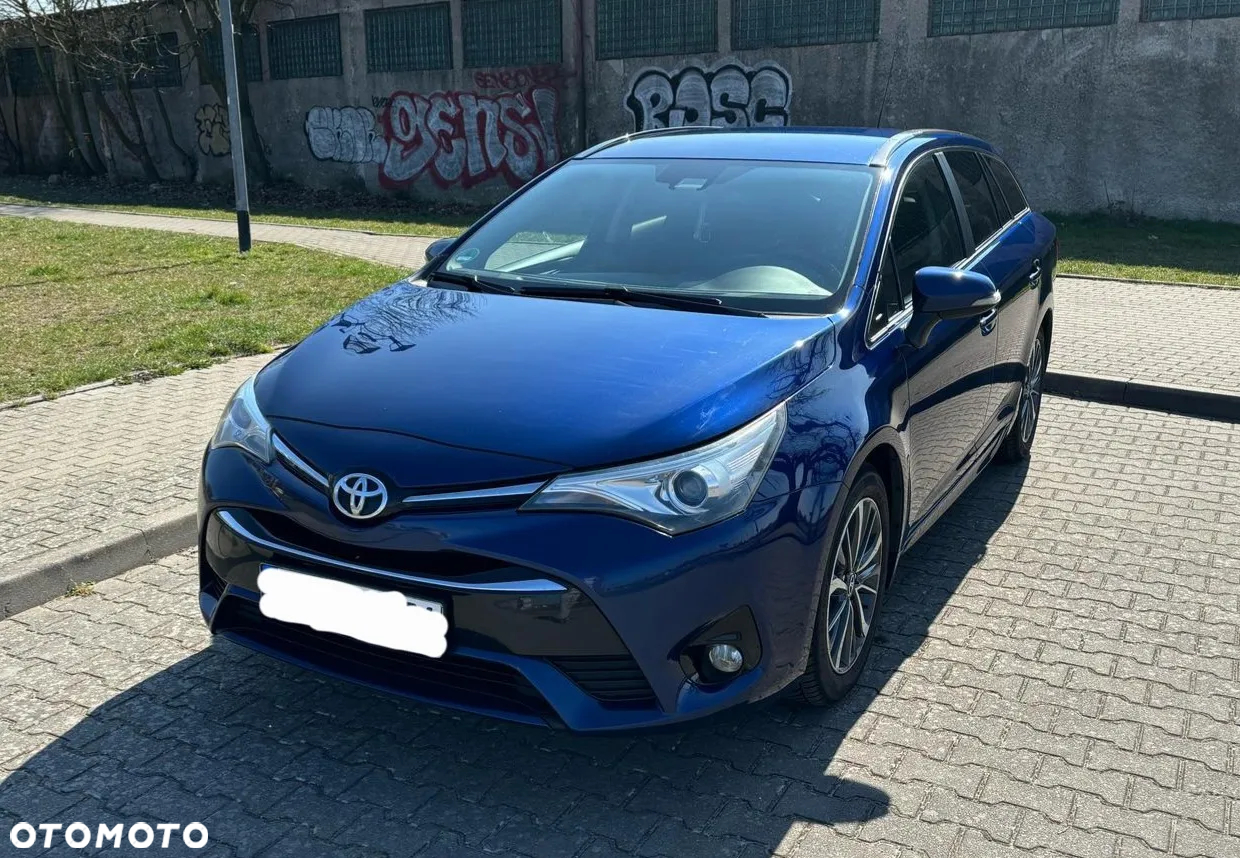 Toyota Avensis 1.6 D-4D Premium - 2