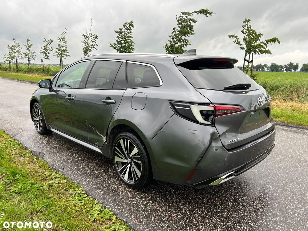 Toyota Corolla 1.8 Business Edition - 3