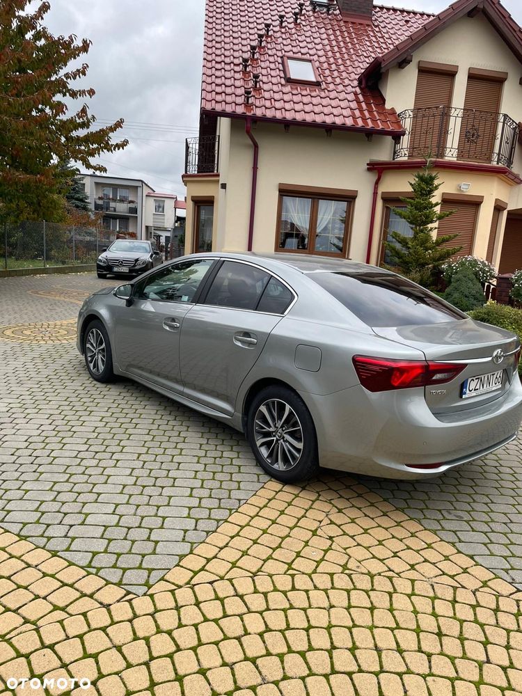 Toyota Avensis 1.8 Prestige - 6