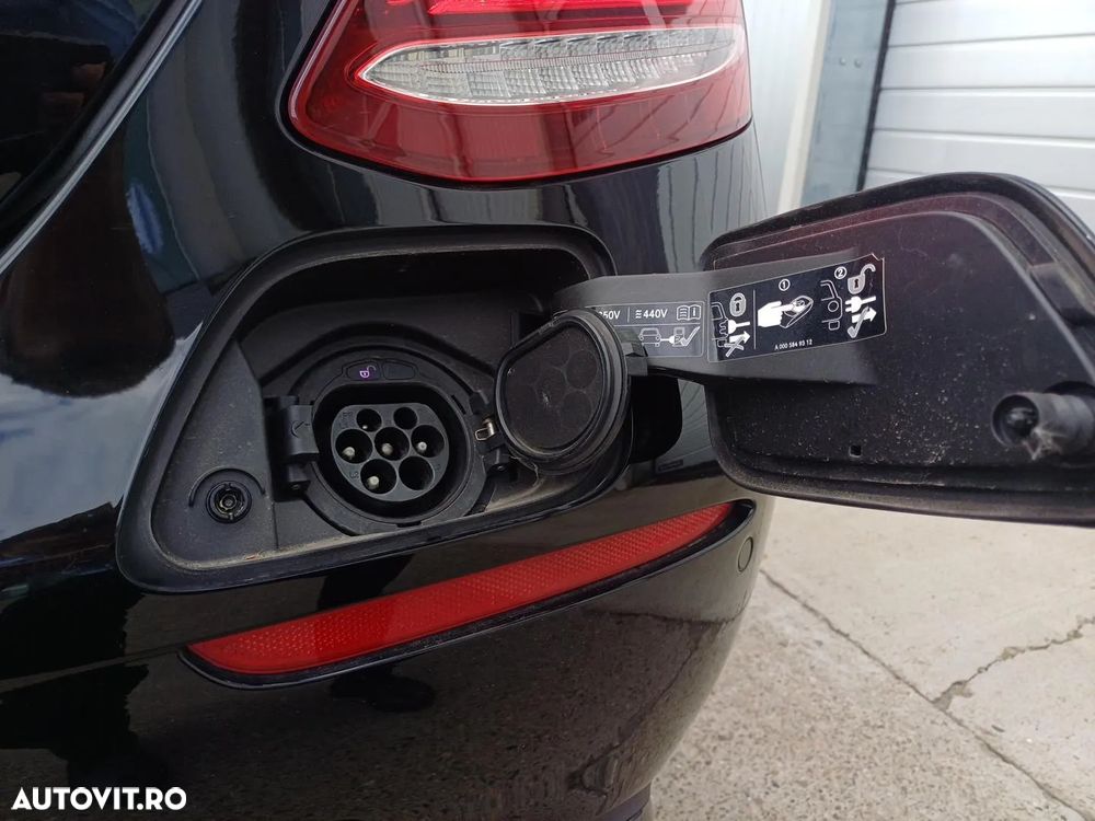 Mercedes-Benz E 300 9G-TRONIC Avantgarde - 24