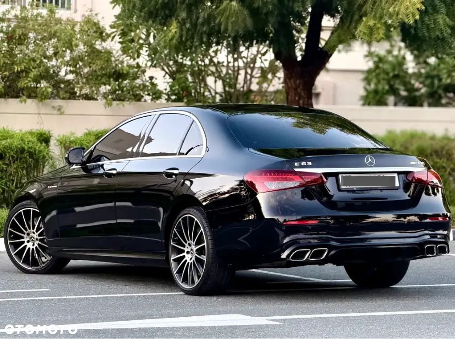 Mercedes-Benz Klasa E 400 7G-TRONIC - 2