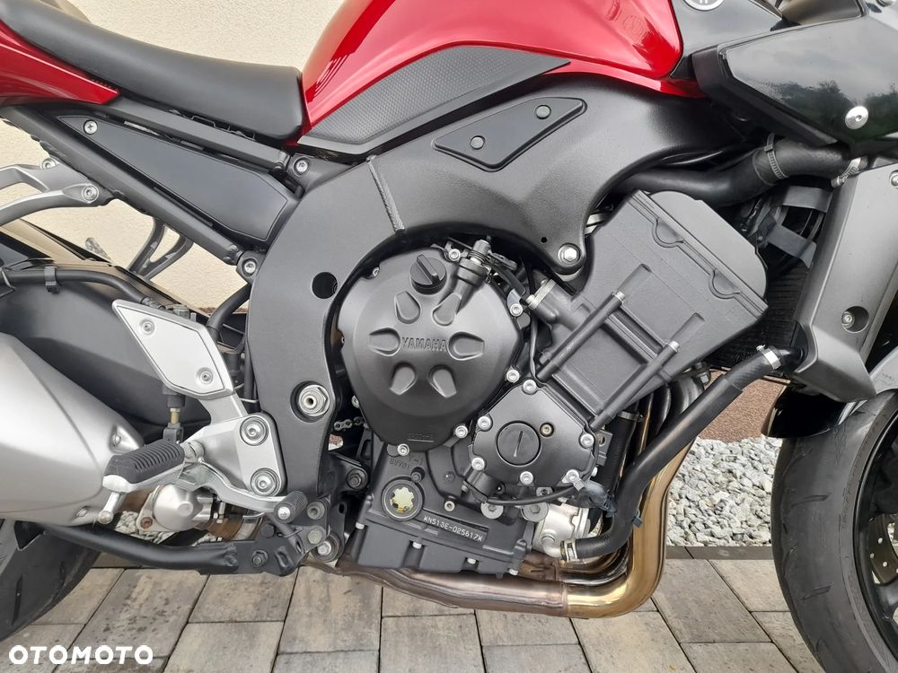 Yamaha FZ - 11