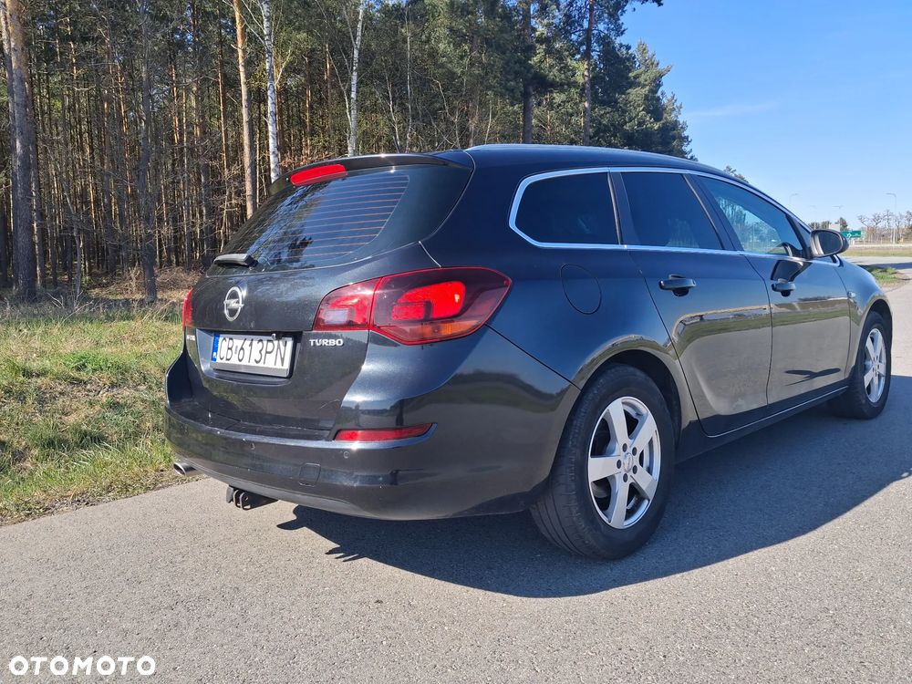 Opel Astra 1.4 Turbo Cosmo - 1