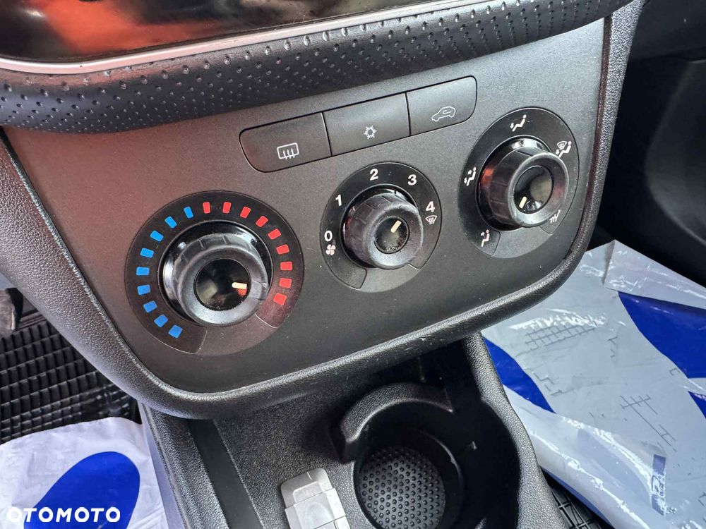 Fiat Punto Evo 1.4 8V Dynamic Euro5 - 12