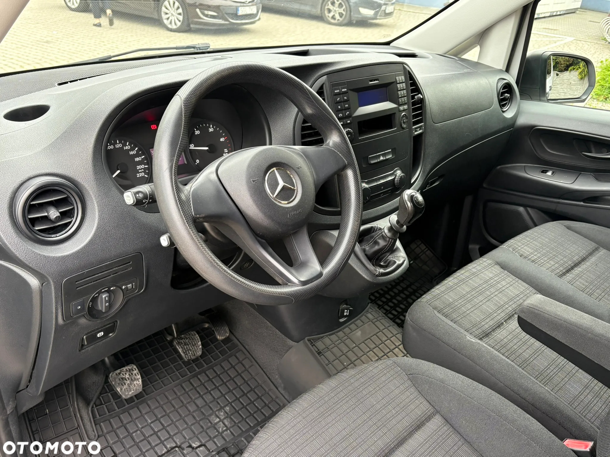 Mercedes-Benz Vito - 9